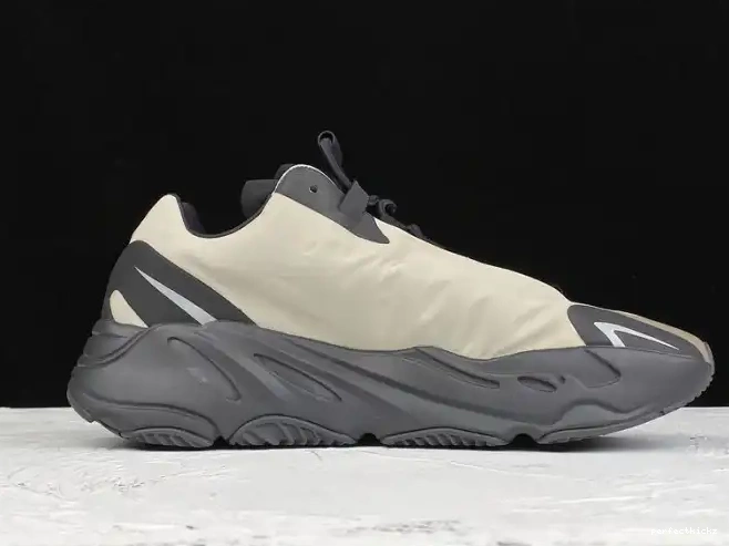 Boost Yeezy Bone FY3729 Adidas 700 MNVN 0523